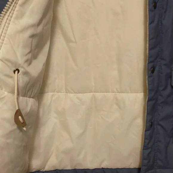 Woolrich woman's size L heavy quilted lined winter parka coat in periwinkle blue - Picture 7 of 16